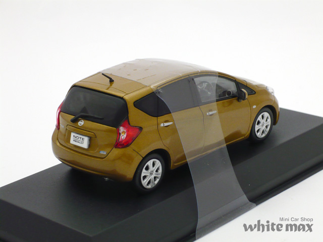 J-コレクション 1/43 ニッサン ノート メダリスト (ビートニックゴールド)